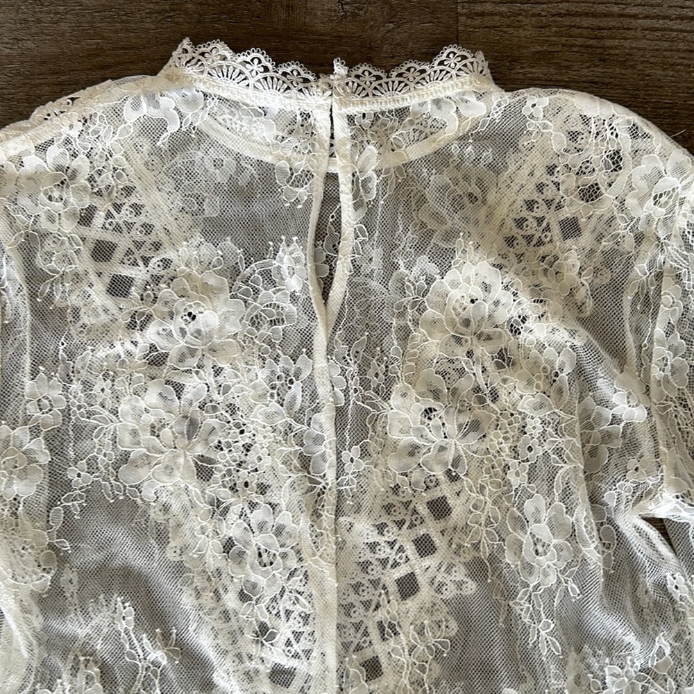 ENDLESS ROSE LACE BLOUSE - Picture 8 of 8